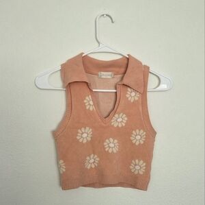 Altar'd State Women's Preppy Peach Daisy Sleeveless Crop Knit Vest Size XS